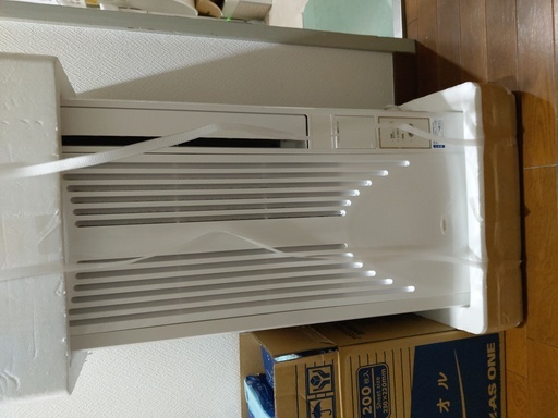 コイズミ　窓用エアコン　KAW-1662　2017年製