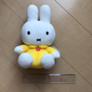 ミッフィーぬいぐるみ