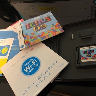 DS Lite 2台　おまけでテトリスとUSB充電器付けますの画像