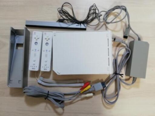 Nintendo Wiiセット（マリオ、WiiFit、桃鉄など）