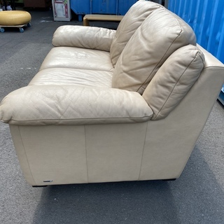Italsofa イタルソファ ソファ 2シーター 本革 ベージュ 高級 中古品の画像
