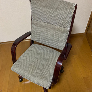 カリモクのディレクターズチェアー