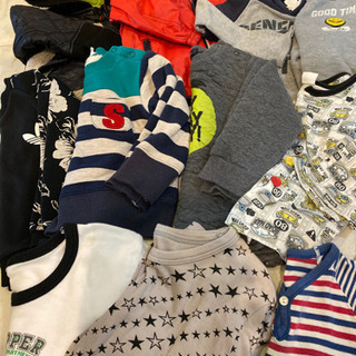 取引中・子供服の画像