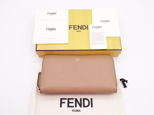 《FENDI/ジップアラウンド 長財布》ABランク ベージュ ブラック 箱、袋有