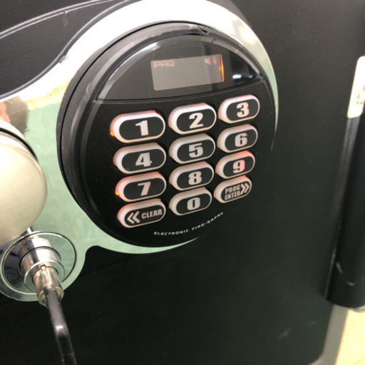 配達無料地域あり＊セントリーセーフ 金庫 テンキー式＊