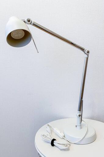 IKEAのLEDデスクライト