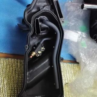 トゥディAF 61エアクリーナーボックス