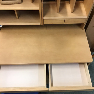 イトーキ 学習デスクの画像