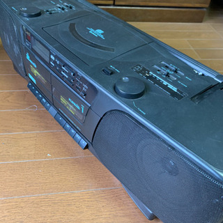 CD/カセット/ラジオ重低音が凄いラジカセ　中古