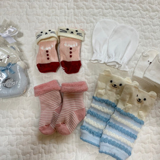 familiarおもちゃ付き！ベビーミトン　ソックス　レッグウォ...