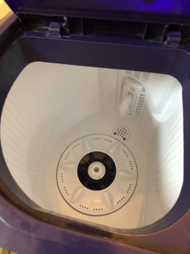 値下げしました。一人暮らしやサブ洗濯機用として　小型二層式洗濯機です。