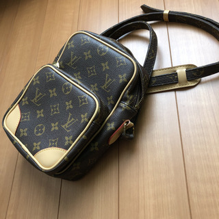 ヴィトン　ショルダー　チャック不良