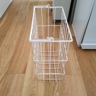 ランドリーバスケット　中古の画像