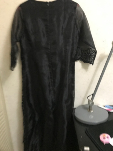 タイシルクのドレス