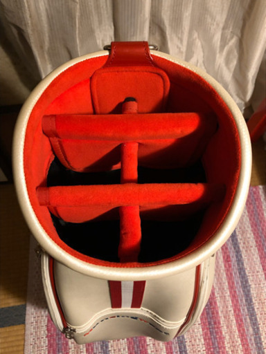 マンシングのゴルフバック