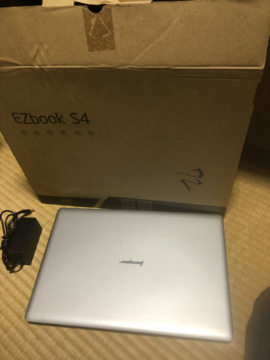 win10 RAM4GB ROM128GB Jumper EZbook S4 4128 ほぼ新品 未使用品
