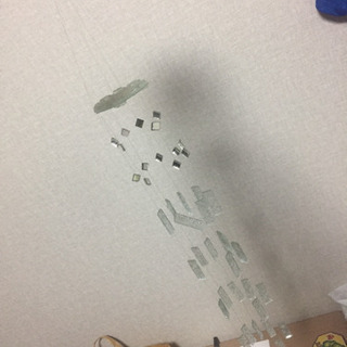 夏の窓辺にお似合い ガラス風鈴 の画像