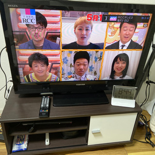 東芝REGZA32型テレビ+テレビ台のセットの画像