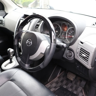 エクストレイル　8.4万km 平成19年11月式　切り替え式４WD　地デジ　BT音楽　漢のSUV♪　ワイルドな貴方に是非見て頂きたいです。の画像