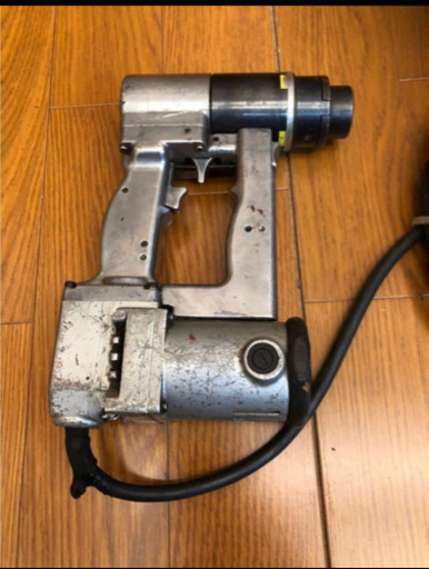 動作品 付属品あり 芝浦電動シャーレンチ LSR-16M AKARI (a332)