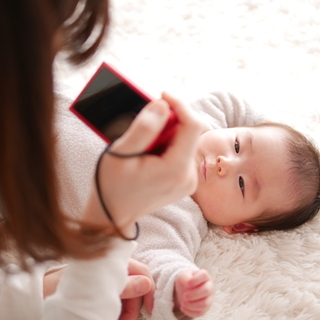 【参加費無料】妊婦さんも産後ママも、子育て中のママ大集合！オンラインでママカフェ - 松本市