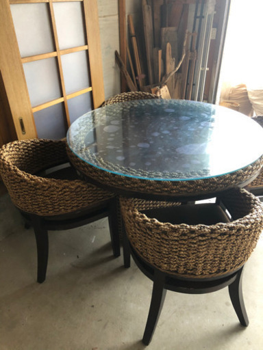 さらにお値下げ！　アジアン　ダイニングテーブル　輸入家具