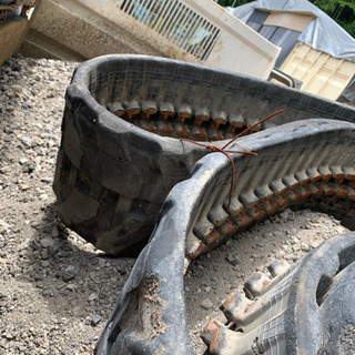 日立建機、30URゴムキャタ