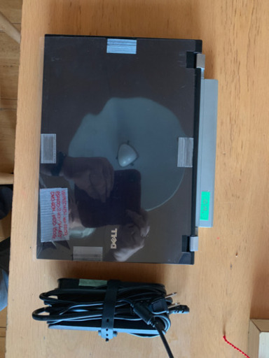 (予約済）大特価！ポータブルDVDプレイヤー！小型軽量格安！　DEll latitude E4300　 純正ACアダプター付き