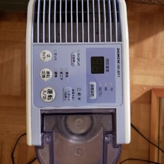 いろいろな機能付きの加湿器。中古。