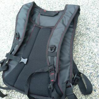 防水ファスナー付きのバイク用リュックの画像