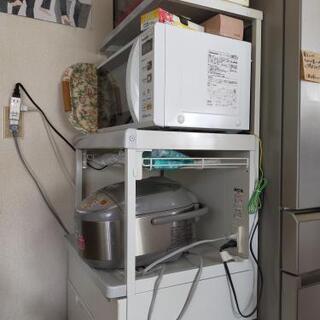 米びつ付きレンジ台の画像