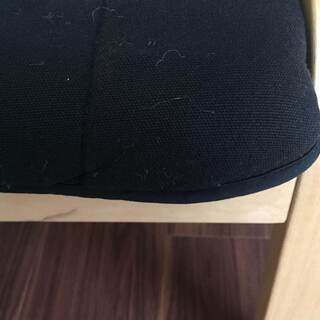 IKEAのソファ足置き（オットマン）の画像