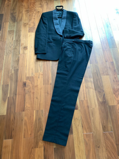 タキシード（英Moss Bros）