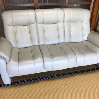 【本日中受け取り大歓迎】3人掛けソファー