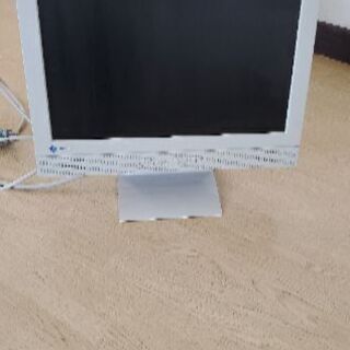 パソコンモニター