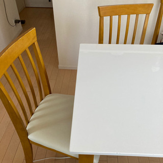 お譲り先決定＊【無料】4人掛け　ダイニングセット　6/16までの画像