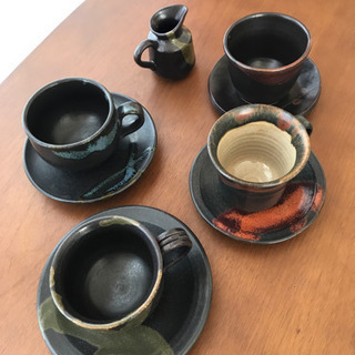 陶器　コーヒーカップ4個とミルクポット