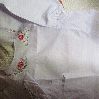 【最終処分】　未使用　割烹着　和風エプロン　刺繍柄　キッチンの画像