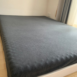 ダブルベッド　すのこベッド　ウレタンマットレス