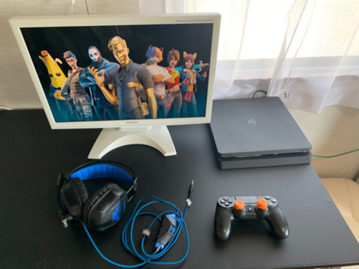 ps4本体、モニター、ヘッドセット、フリーク