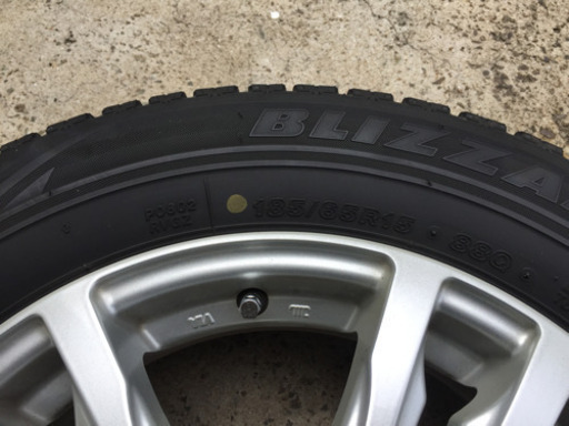 ホィールとタイヤ