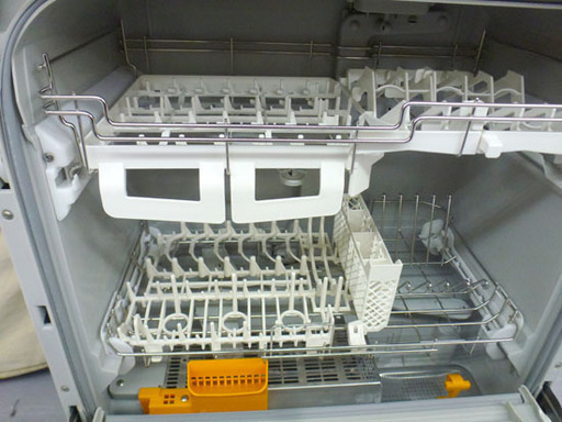Panasonic パナソニック 電気食器洗い乾燥機 食洗器 NP-TR8-W ホワイト 2015年製 動作確認済み