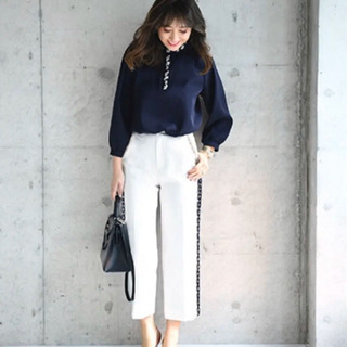 1度着用/定価2万chesty春夏パンツの画像
