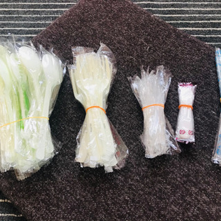 プラスチックスプーンなどあげます！