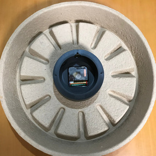 シンプルな掛け時計の画像