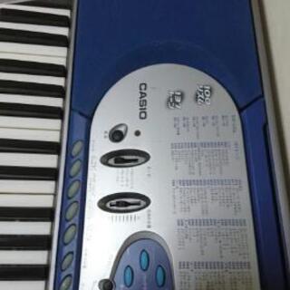 CASIO 電子ピアノの画像