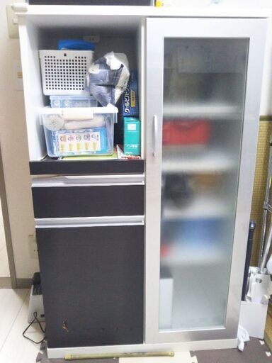 食器棚（難有）1000円