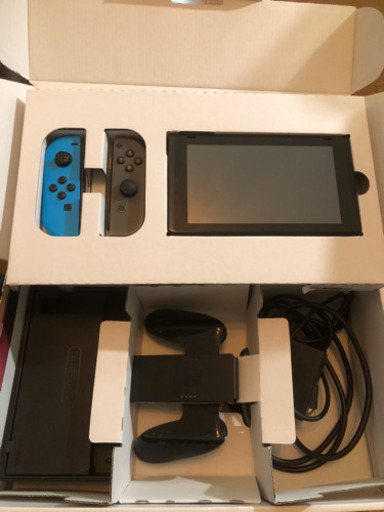 ★売★任天堂　switch  中古　使用傷有　