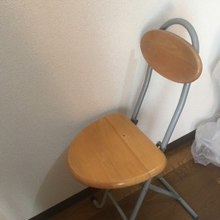 折り畳み簡単！シンプルなチェア！