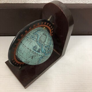 スペイン製 地球儀 ブックエンド 置物 インテリア 飾り Spain お洒落 アンティーク ビンテージ 4個セットの画像